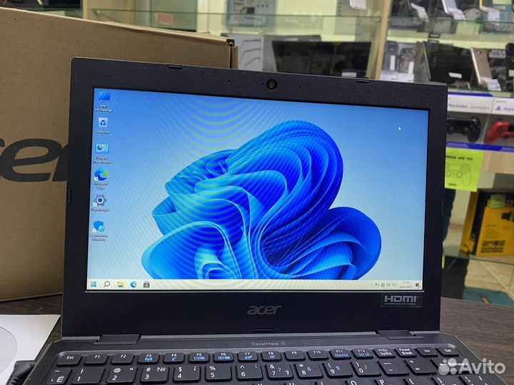 Современный нетбук Acer TravelMate B118-M