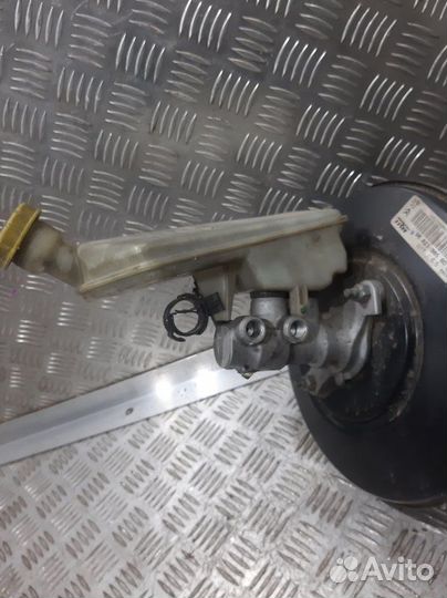 Главный тормозной цилиндр Peugeot 207 WC EP6DTS