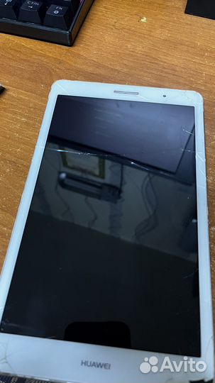 Планшет huawei mediapad t3 (разбит экран)