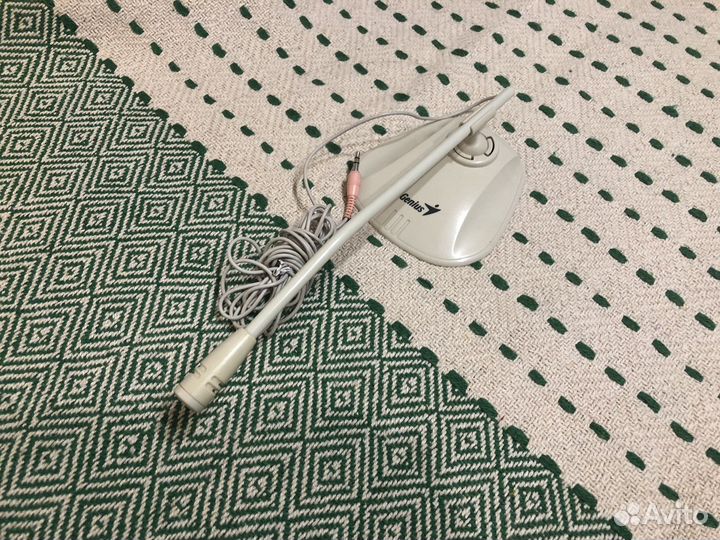 Микрофон Genius