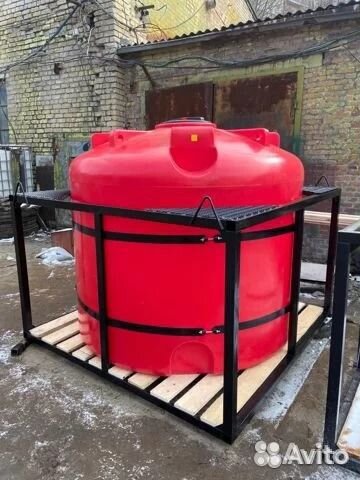 Емкости и баки под кас воду в обрешетке