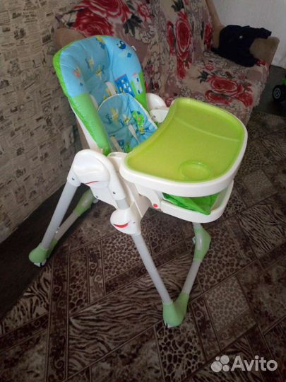 Стул для кормления ребенка