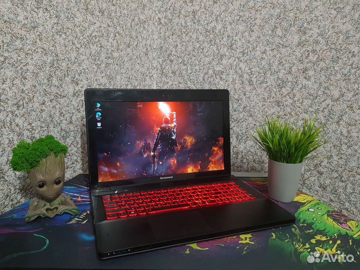 Металлический игровой Lenovo Core i7 Full HD SSD