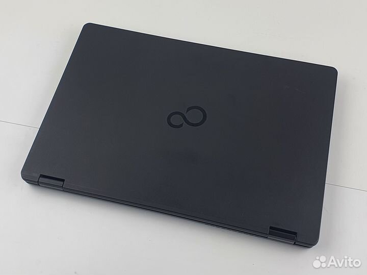 Ноутбук Fujitsu lifebook U728