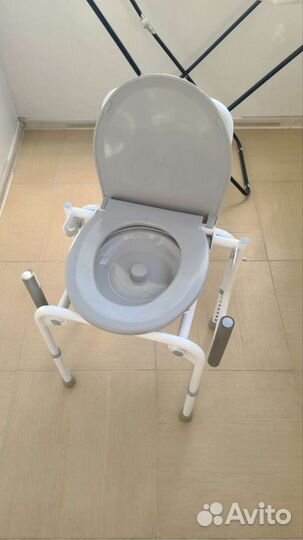 Санитарный стул TU 3