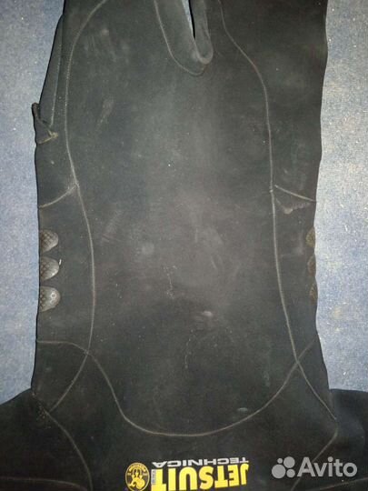 Сухой гидрокостюм