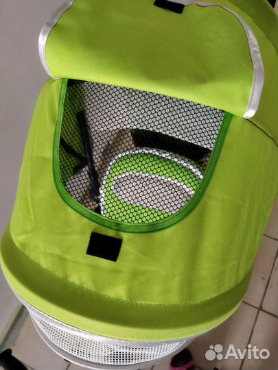 Детский трехколесный велосипед коляска