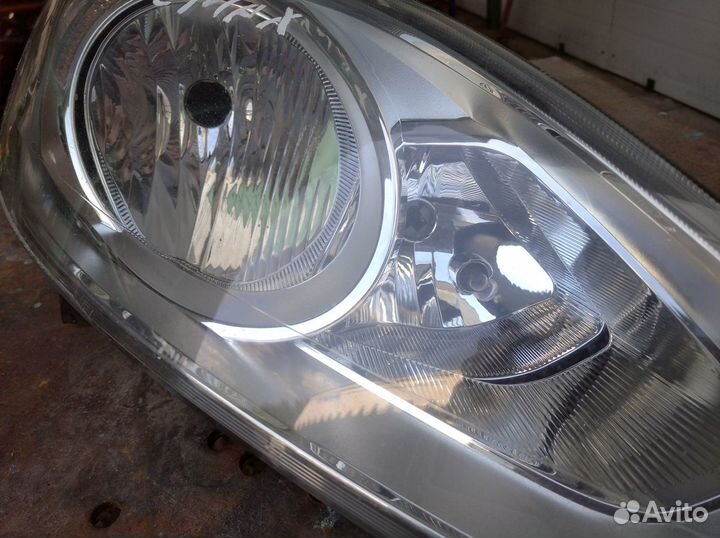 Фара передняя правая Ford Grand C-MAX 2010-2015