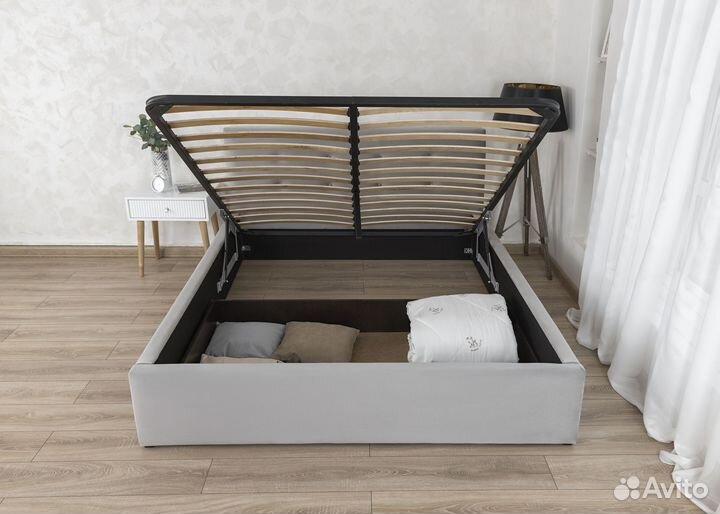 Кровать подъемный механизм и матрас 200 на 200