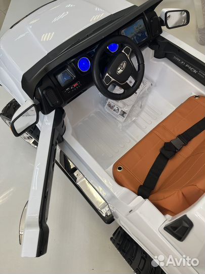 Электромобиль Toyota