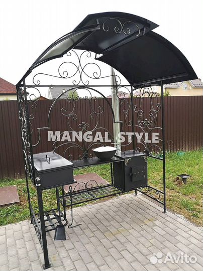 Кованые мангалы с крышей