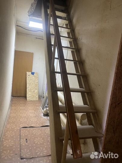 Металлическая лестница