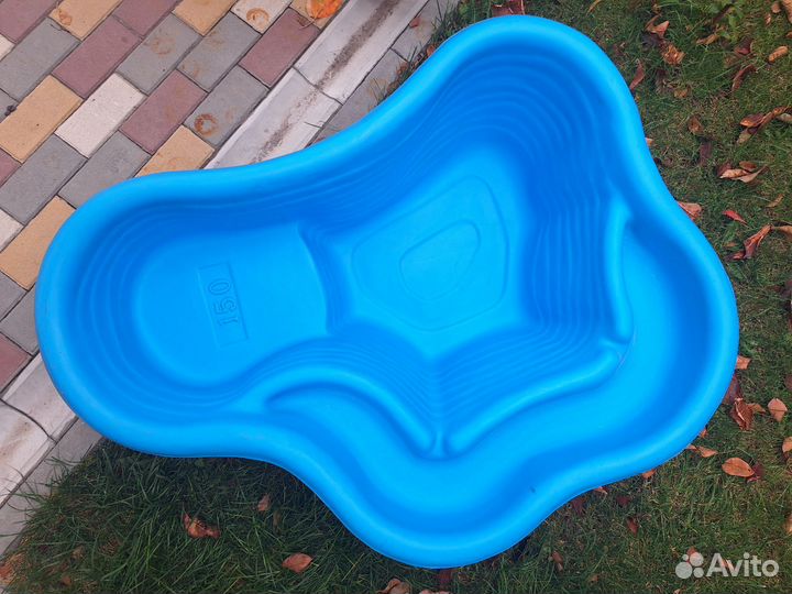 Садовый пруд