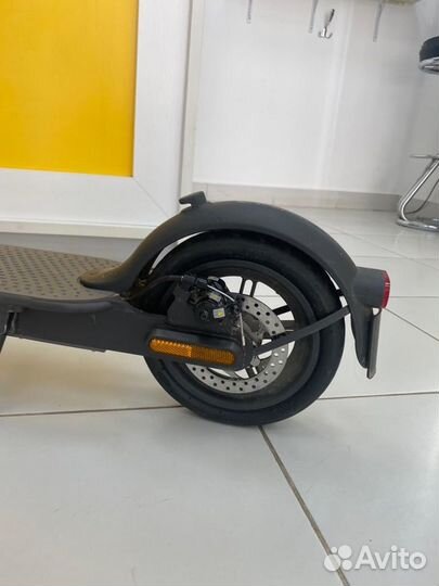 Электросамокат Xiomi Mi Essentia