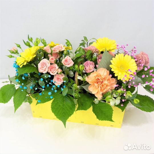 Букет с доставкой Хризантемы розы герберы