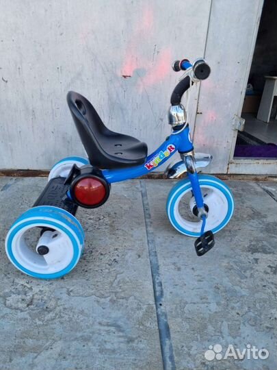 Детский трехколесный велосипед бу