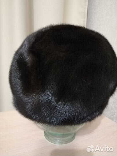 Берет женский норковый бу