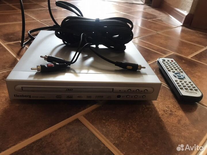 DVD плеер Elenberg 2403