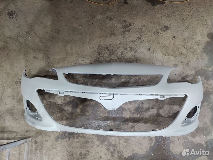 Передний бампер Opel Astra J Рестайлинг