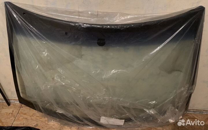 Лобовое стекло Citroen DS3 2011г