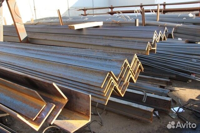 Уголок металлический 90 / 6