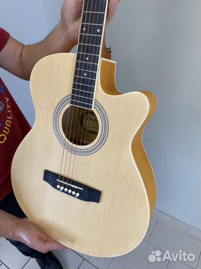 Акустическая гитара новая