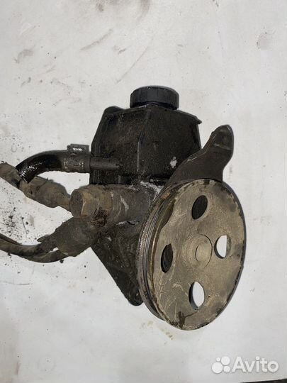 Насос Гур toyota carina e 7AFE 1.8