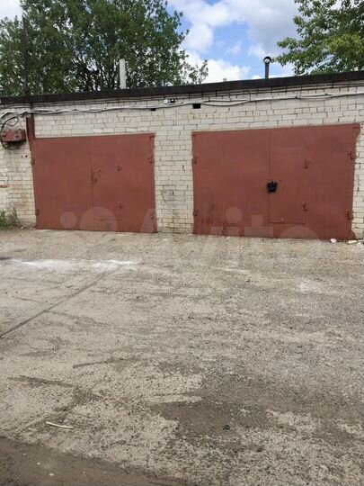 Гараж, > 30 м²