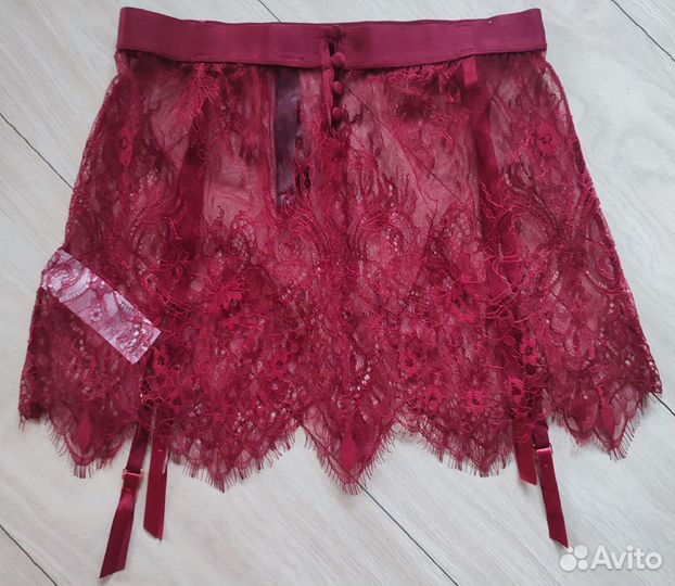 Пояс для чулок hunkemoller с юбкой юбочкой