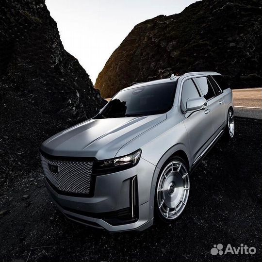 Кованые диски GT Forged R23 на Cadillac Escalade