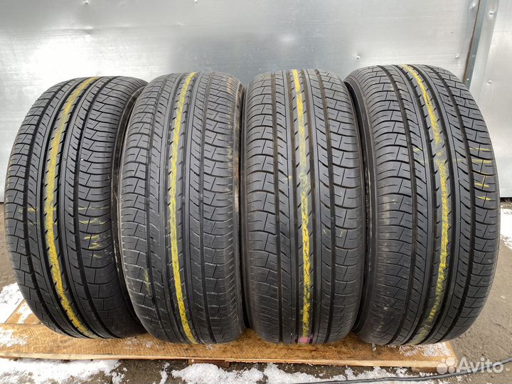 Yokohama dB Decibel E70 215/55 R17