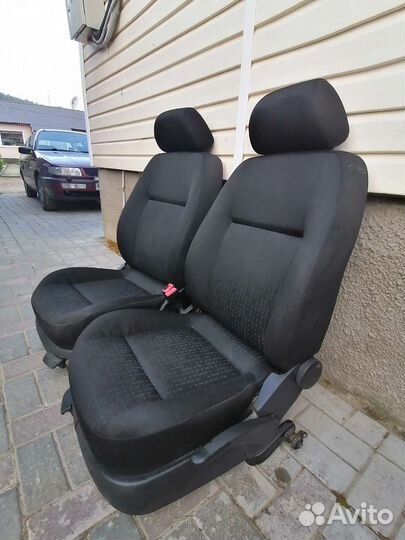 Автомобильное сиденье бу