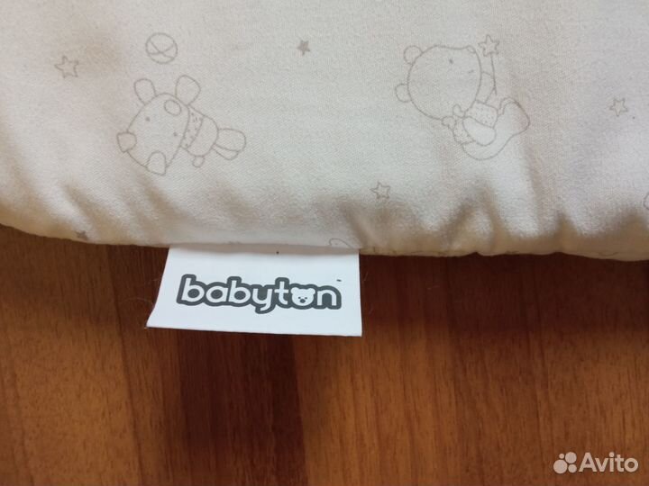 В детскую коляску матрас и матрас большой