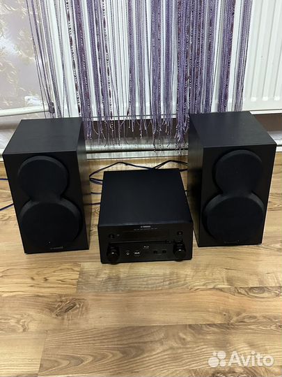 Стереосистема Yamaha Blu-Ray Disc BRX-750