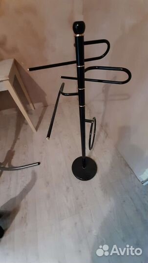 Вешалка напольная