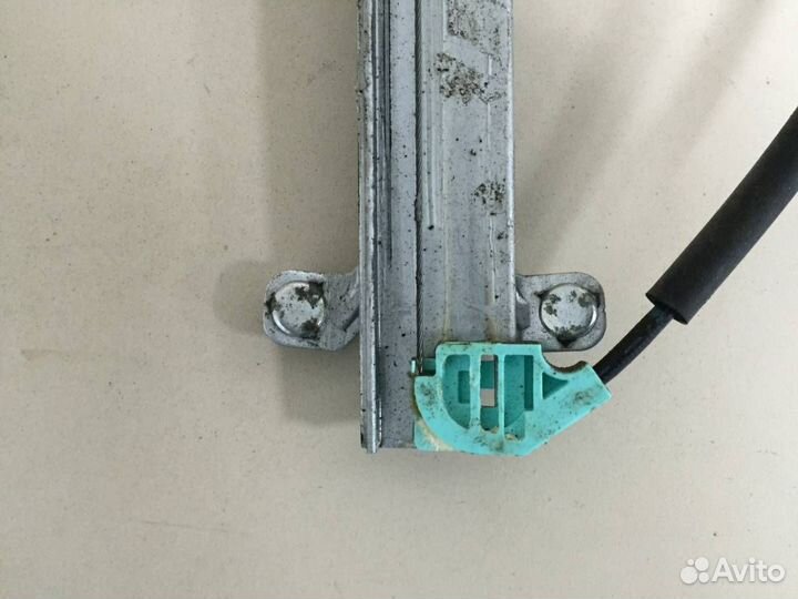 Стеклоподъемник электр. передний правый Kia Rio X