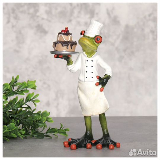 Фигурка «Лягушка Шеф Повар с тортом»