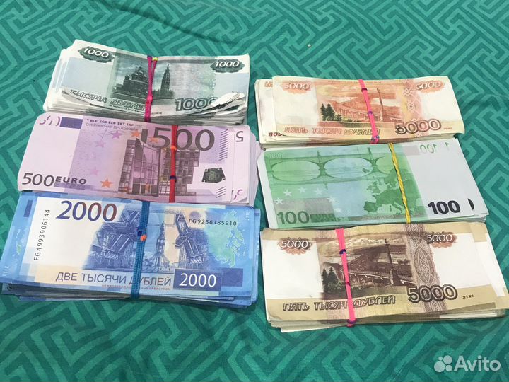 6 пачек денежных дублей