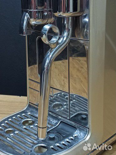 Каппучинатор bork c730