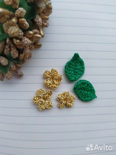 Вязанные цветы