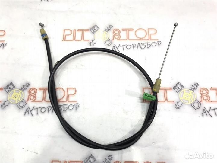Трос ручного тормоза в салоне VW Touareg GP (7LA