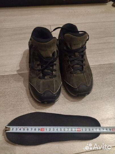 Кроссовки зимние