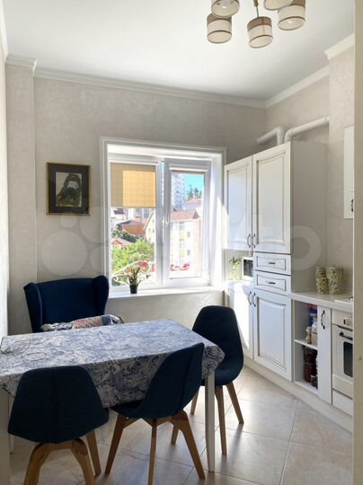 2-к. квартира, 60 м², 4/4 эт.