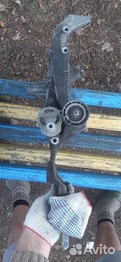 Кроштейн генератора Renault scenic 99-03