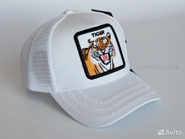 Бейсболка белая 