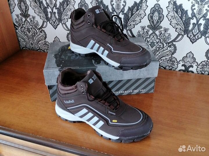 Мужские зимние кроссовки 41размер
