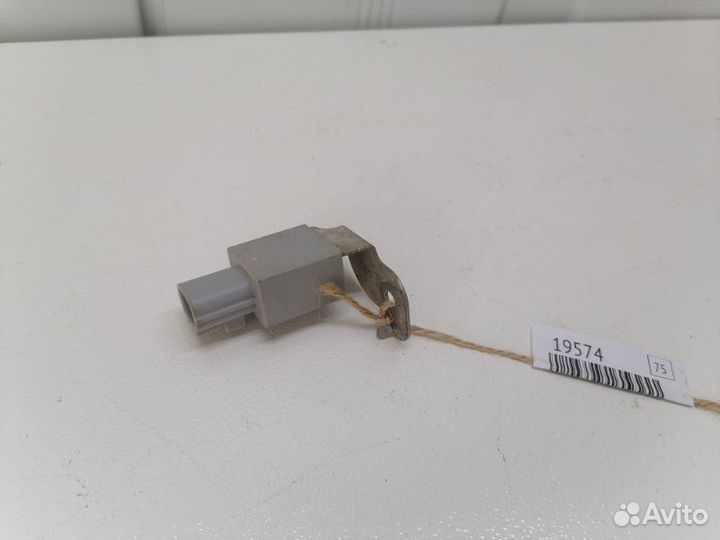 Конденсатор Toyota Corolla E150 1zrfe