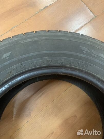 Kumho Crugen Premium KL33 215/65 R16