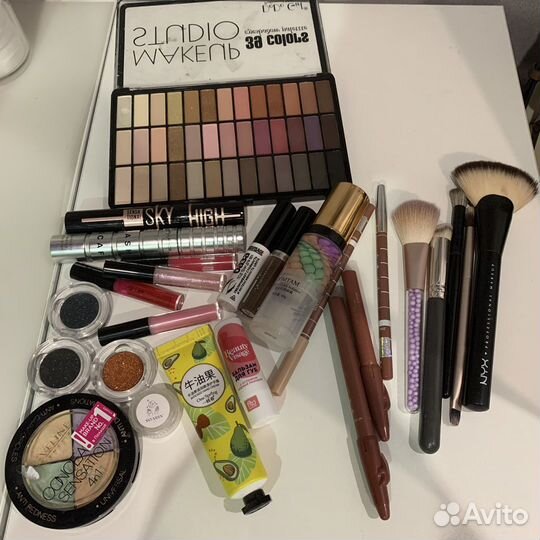 Набор косметики пакетом б/у