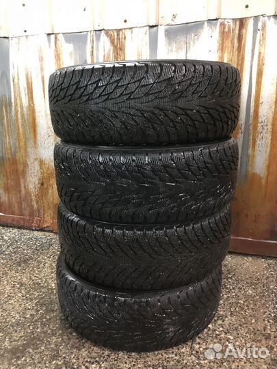 Nokian Tyres Hakkapeliitta R2 225/55 R17 101R
